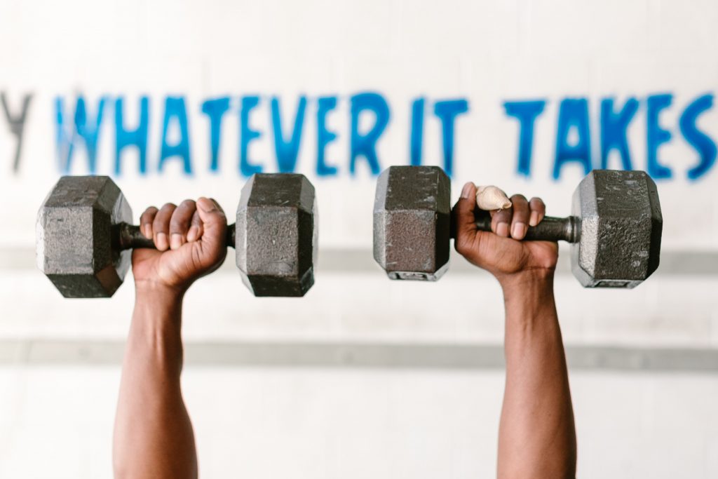 Overhead arm raises